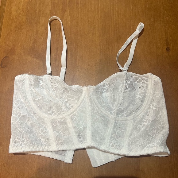 White lace corset top - Picture 11 of 11